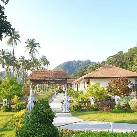 Koh Ngai Paradise Beach Exterior photo